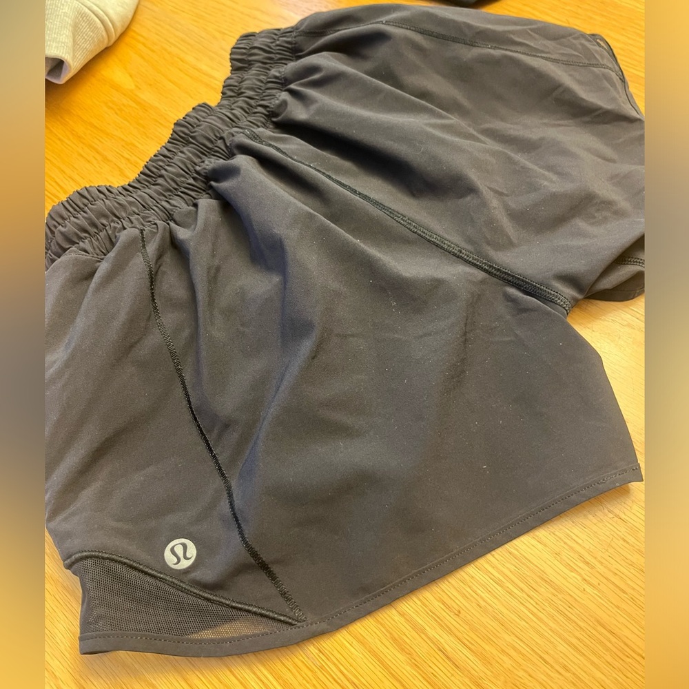 LULULEMON HOTTY HOT SHORTS 4”